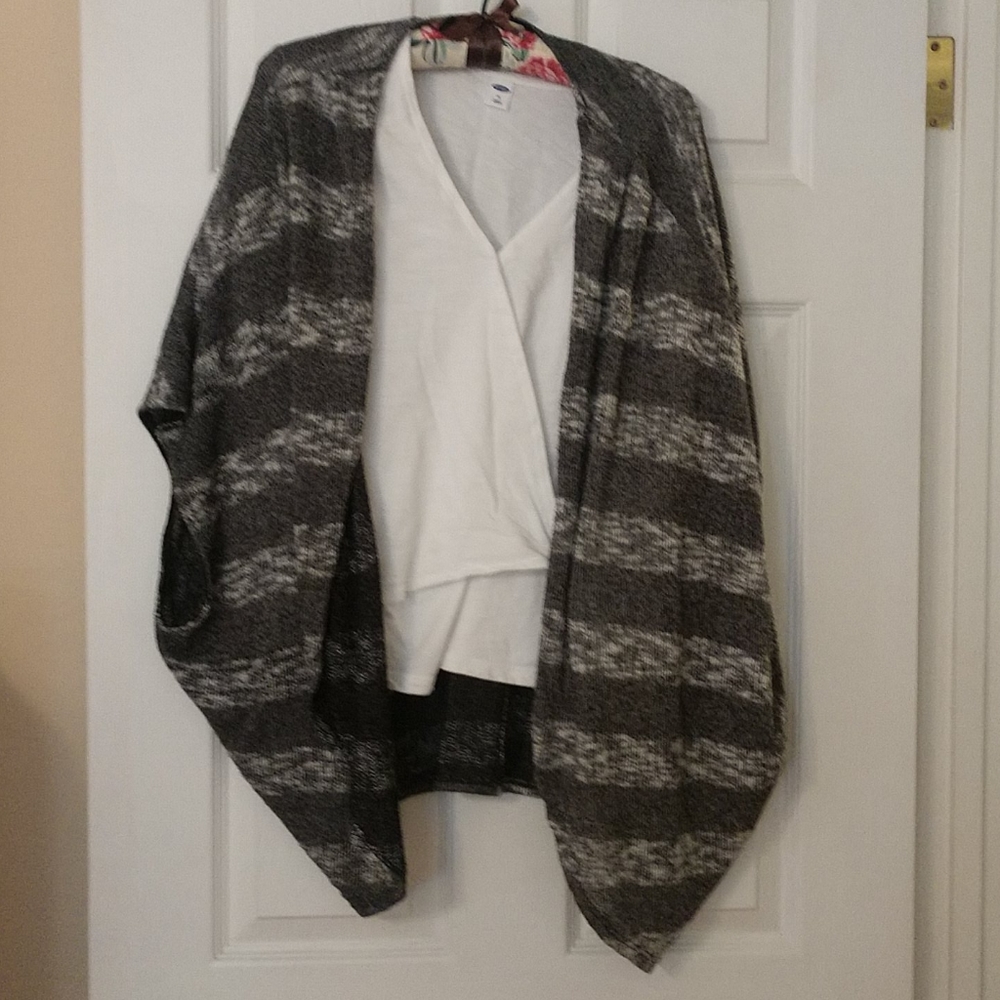 Blushed Lightweight S/S Knit Kimono Style Sweater